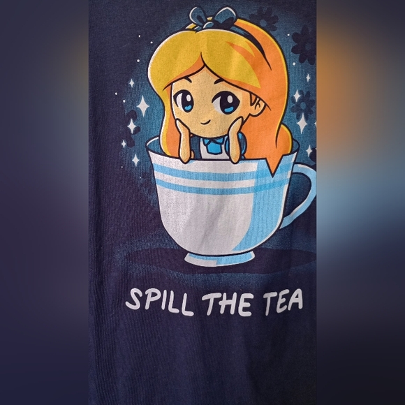 New "Spill The Tea" Cute Chibi Alice in Wonderland T-shirt Disney Size M - Picture 2 of 4